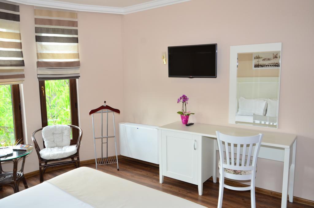 Guesthouse Green Fields 가르멘 외부 사진